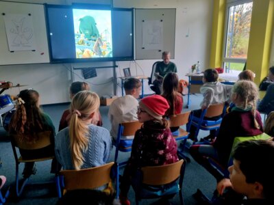 Foto des Albums: Autorenlesung im Rahmen der Kinder- und Jugendbuchwoche