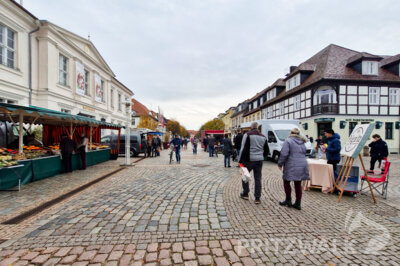 Foto des Albums: Der Holzmarkt schließt die diesjährige PriMa-Treff-Reihe ab