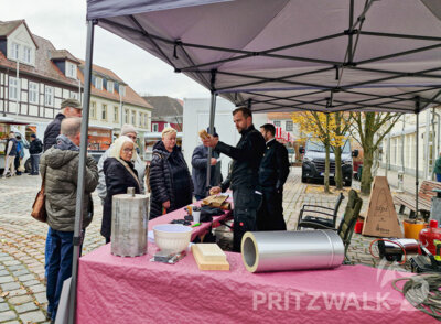 Foto des Albums: Der Holzmarkt schließt die diesjährige PriMa-Treff-Reihe ab
