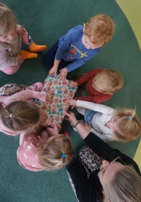 Foto des Albums: Päckchenhelden - Geschenke mit Herz