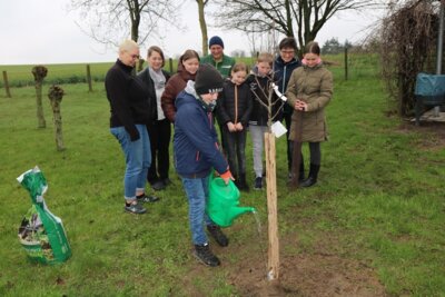 Foto des Albums: Baumpflanzen SJ 22/23
