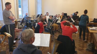 PW  (Bild vergr&ouml;&szlig;ern)