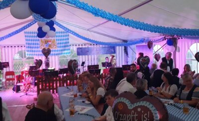 Boek  (Bild vergr&ouml;&szlig;ern)