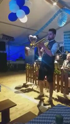 Boek  (Bild vergr&ouml;&szlig;ern)