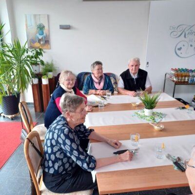 Fotoalbum Vereinsamung im Alter