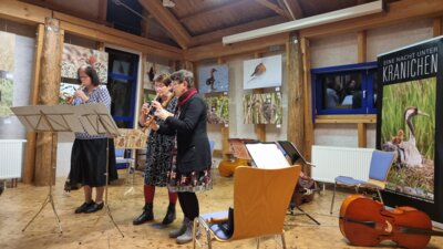 Foto des Albums: Ungewöhnlicher Auftrittsort für Cello- und Blockflötenensemble