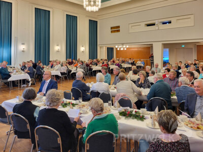 Foto des Albums: Seniorenweihnachtsfeiern waren hervorragend besucht (Dienstag, 26.11.)
