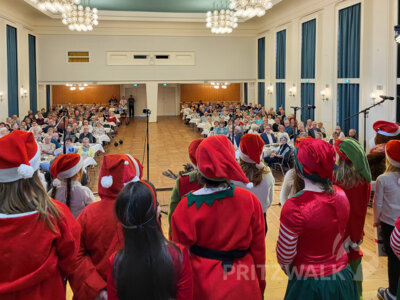 Foto des Albums: Seniorenweihnachtsfeiern waren hervorragend besucht (Dienstag, 26.11.)