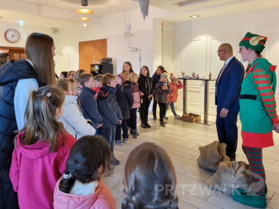 Foto des Albums: Seniorenweihnachtsfeiern waren hervorragend besucht (Dienstag, 26.11.)