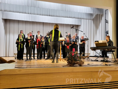 Foto des Albums: Seniorenweihnachtsfeiern waren hervorragend besucht (Dienstag, 26.11.)