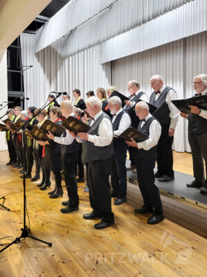 Foto des Albums: Seniorenweihnachtsfeiern waren hervorragend besucht (Dienstag, 26.11.)