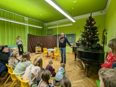 Weihnachtsprogramm Kl. 4a 