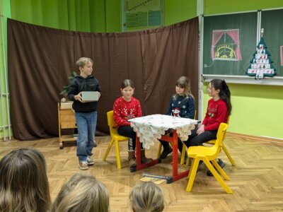 Weihnachtsprogramm Kl. 4a 