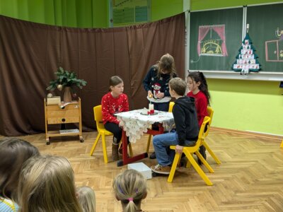 Weihnachtsprogramm Kl. 4a 