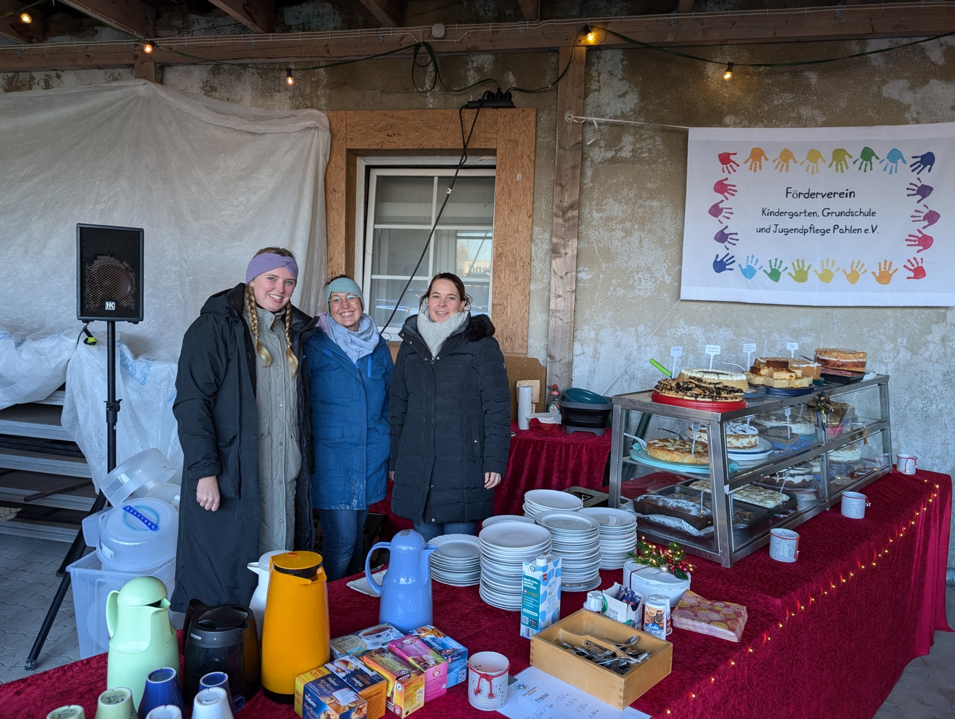 Bild: Kuchen und Kaffee