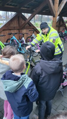 Foto des Albums: Besuch vom Polizisten