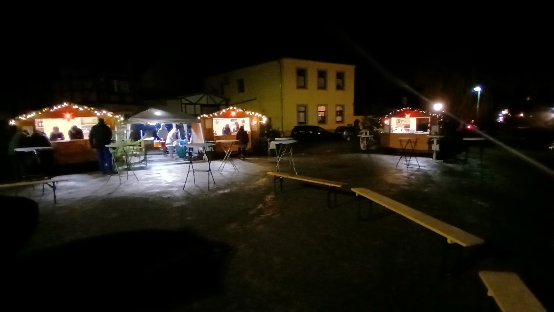 Bild : 7. Weihnachtsmarkt in Zentrum von Rieder