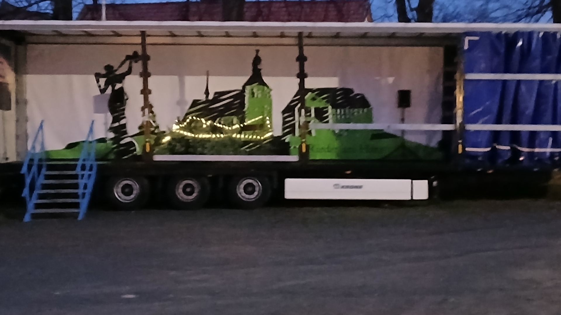 Bild : 7. Weihnachtsmarkt in Zentrum von Rieder
