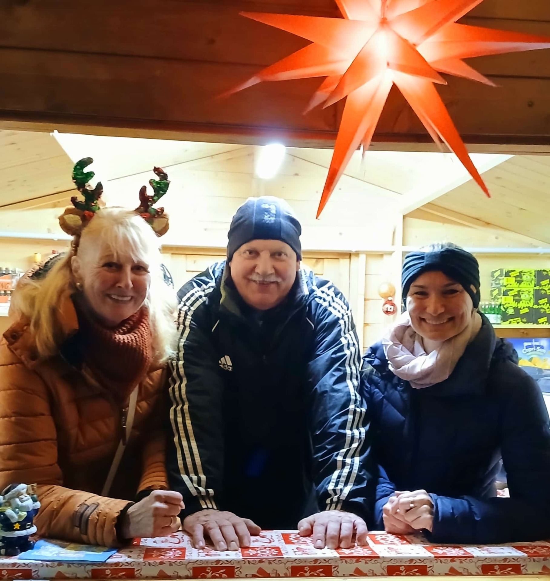 Bild : 7. Weihnachtsmarkt in Zentrum von Rieder