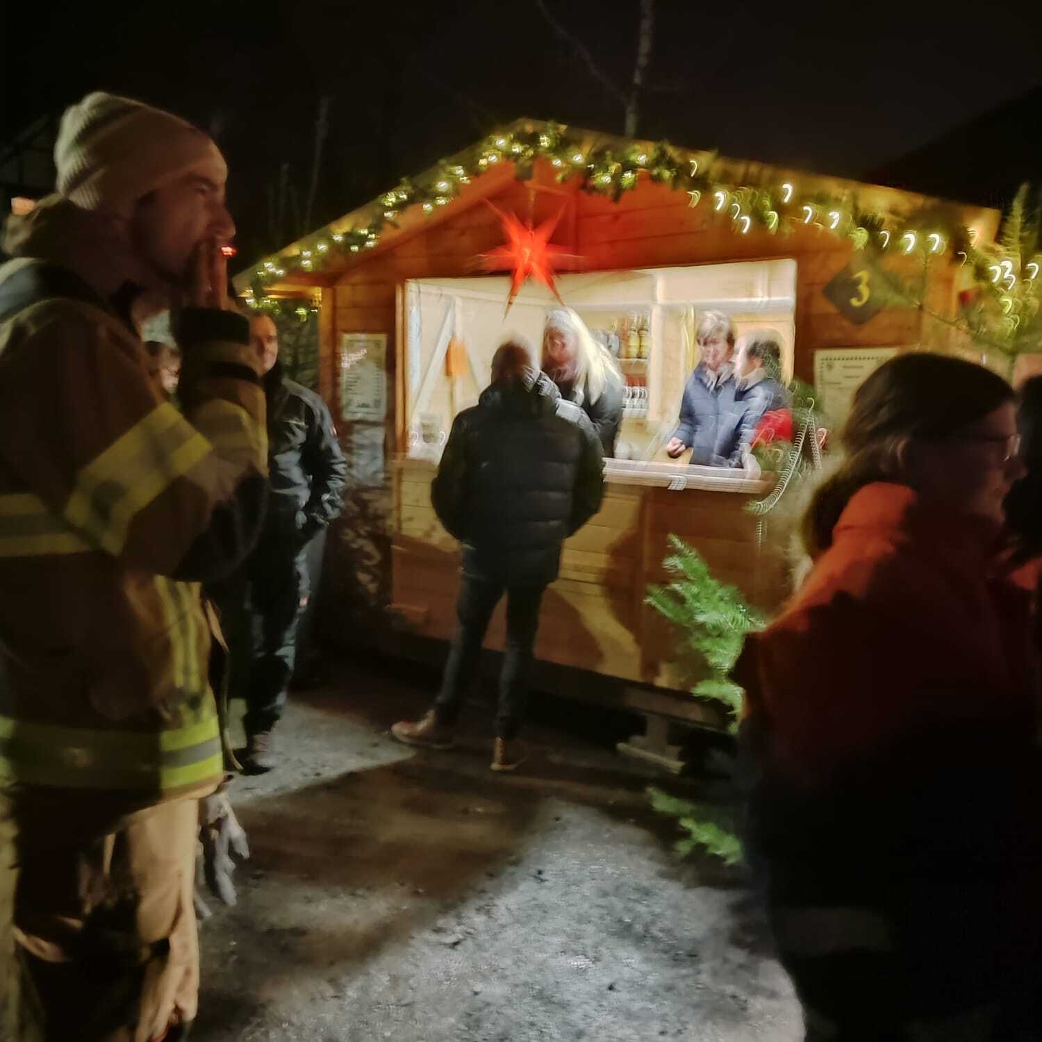 Bild : 7. Weihnachtsmarkt in Zentrum von Rieder