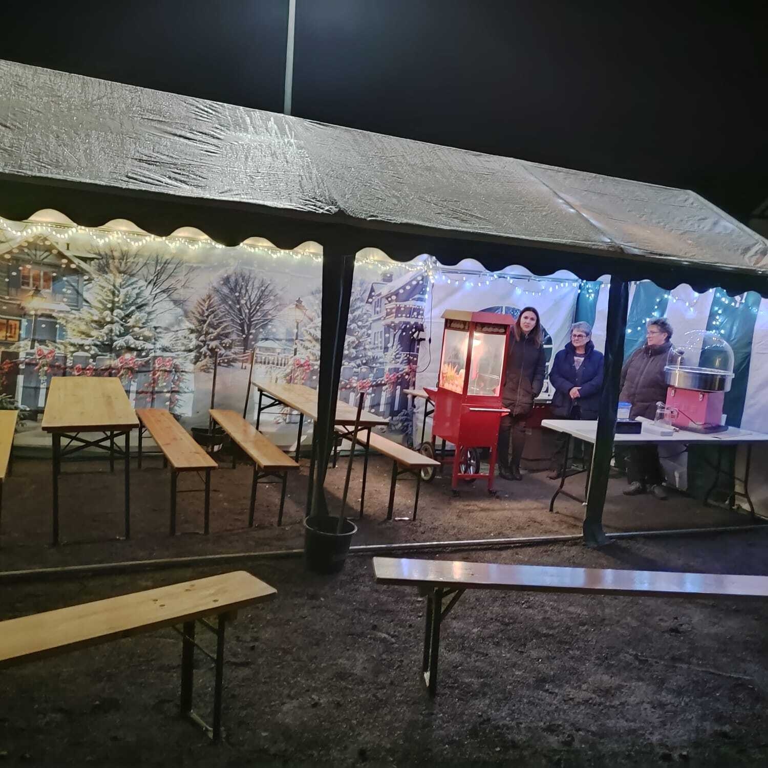 Bild : 7. Weihnachtsmarkt in Zentrum von Rieder
