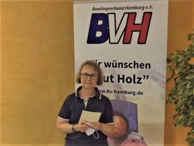 Renate Reinhold - 40 Jahre Ehrung  (Bild vergr&ouml;&szlig;ern)