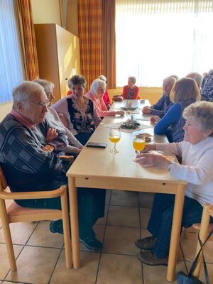Foto des Albums: Adventsfrühstück 2024