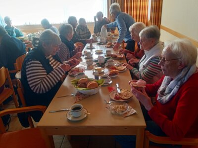 Foto des Albums: Adventsfrühstück 2024