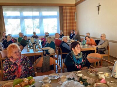 Foto des Albums: Adventsfrühstück 2024