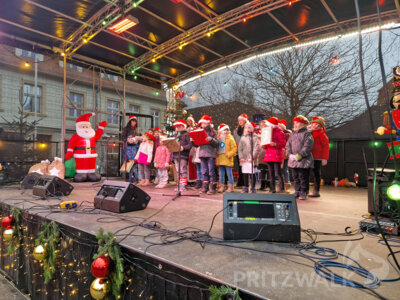 Foto des Albums: Eröffnung des Pritzwalker Weihnachtsmarktes (Teil 1)