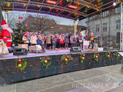 Foto des Albums: Eröffnung des Pritzwalker Weihnachtsmarktes (Teil 1)