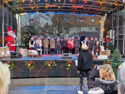 Foto des Albums: Eröffnung des Pritzwalker Weihnachtsmarktes (Teil 1)