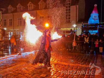 Foto des Albums: Impressionen vom Pritzwalker Weihnachtsmarkt (Teil 2)