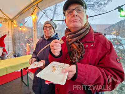 Foto des Albums: Impressionen vom Pritzwalker Weihnachtsmarkt (Teil 2)