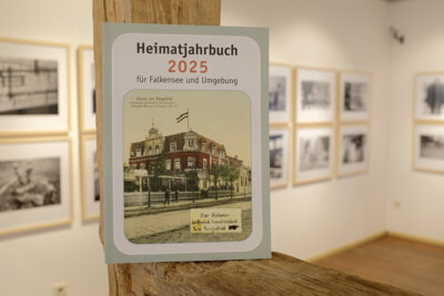 Fotoalbum Präsenation des Heimatjahrbuches 2025 für Falkensee und Umgebung im Museum und Galerie Falkensee