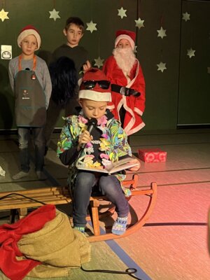 Foto des Albums: Weihnachtsfeier 2024 mit Programm und Basar