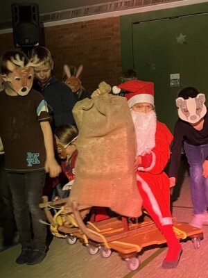 Foto des Albums: Weihnachtsfeier 2024 mit Programm und Basar