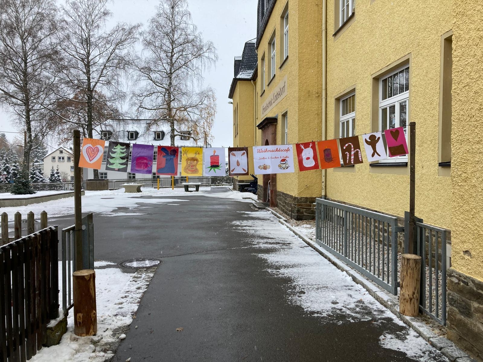 Bild: Schule zum Pyramideanschieben