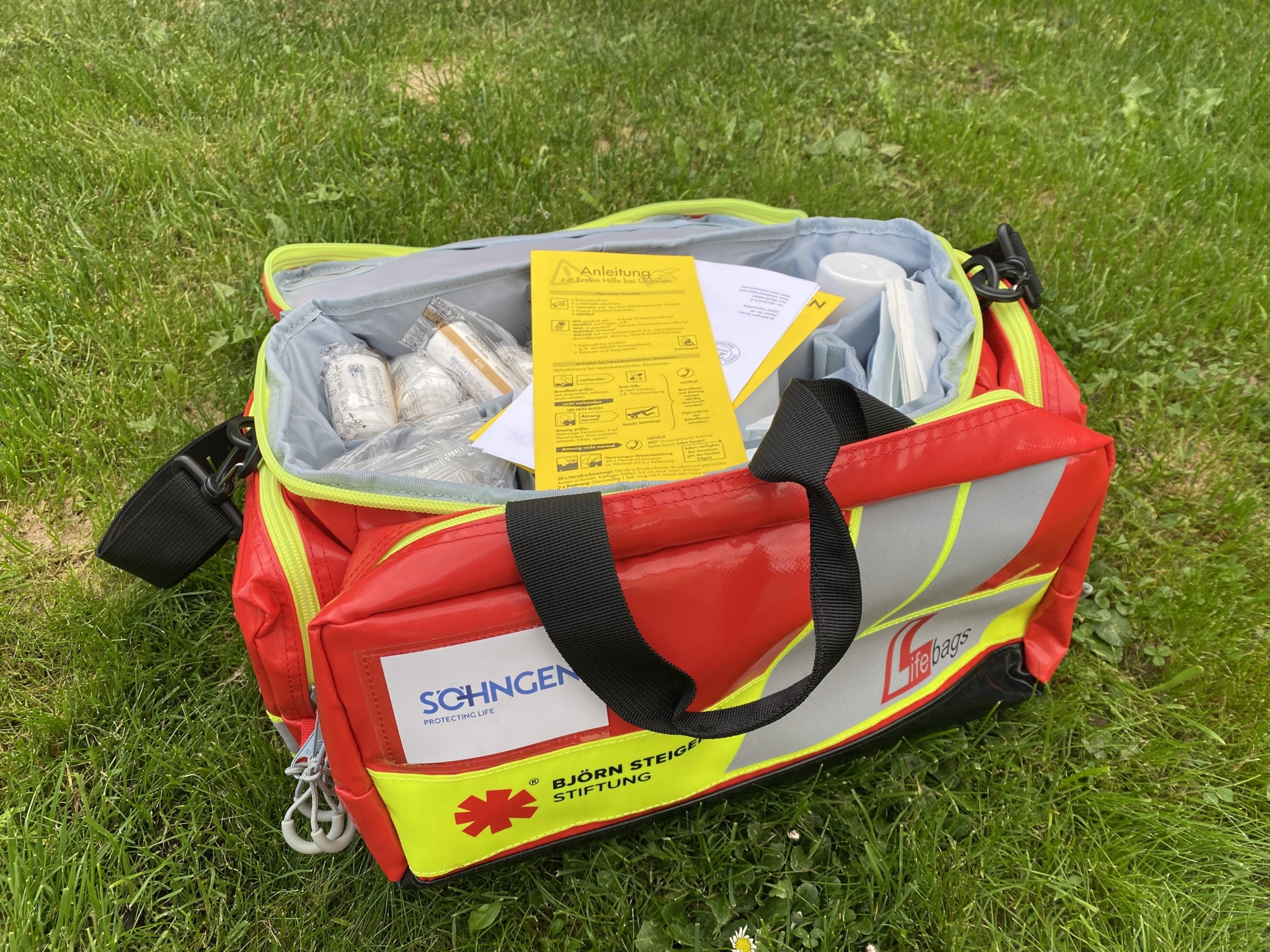 Bild: Unsere Erste Hilfe Tasche