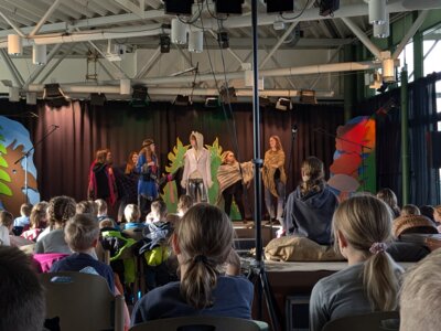 Foto des Albums: Weihnachtstheater „Die unendliche Geschichte“