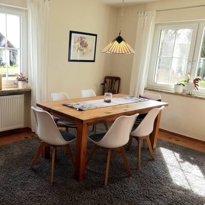 Esszimmer Ferienwohnung Rose  (Bild vergr&ouml;&szlig;ern)