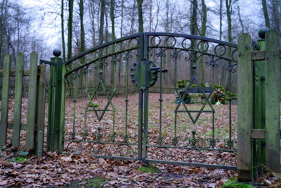 Alter J&uuml;discher Friedhof  (Bild vergr&ouml;&szlig;ern)