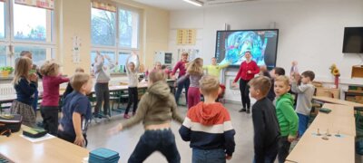 Foto des Albums: Tanzprojekt aller Klassen mit Tanzschule