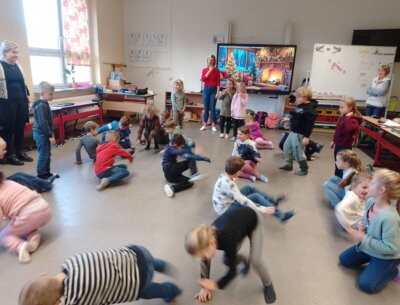 Foto des Albums: Tanzprojekt aller Klassen mit Tanzschule