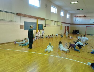 Foto des Albums: Tanzprojekt aller Klassen mit Tanzschule