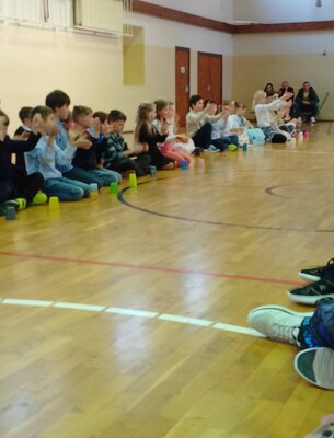 Foto des Albums: Tanzprojekt aller Klassen mit Tanzschule