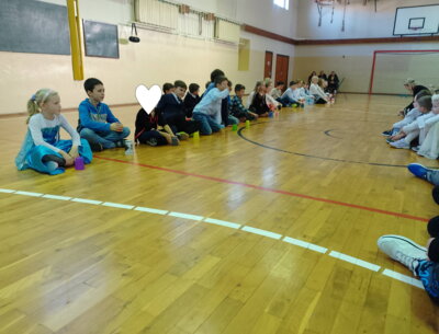 Foto des Albums: Tanzprojekt aller Klassen mit Tanzschule