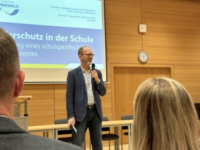 Bildungsveranstaltung am 16.10.2024 Thema: &bdquo;Kinderschutz in der Schule&ldquo; (&copy;Landkreis OSL)  (Bild vergr&ouml;&szlig;ern)