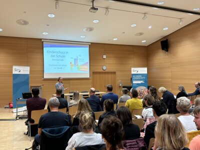 Bildungsveranstaltung am 16.10.2024 Thema: &bdquo;Kinderschutz in der Schule&ldquo; (&copy;Landkreis OSL)  (Bild vergr&ouml;&szlig;ern)