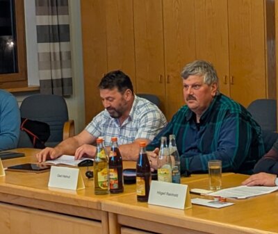 Das letzte Wort hatte die Freie W&auml;hlergemeinschaft Ruhmannsdorf mit einem teils ernsten, teils am&uuml;santen &Uuml;berblick &uuml;ber Entwicklungen in der Gemeinde Prackenbach.  (Bild vergr&ouml;&szlig;ern)